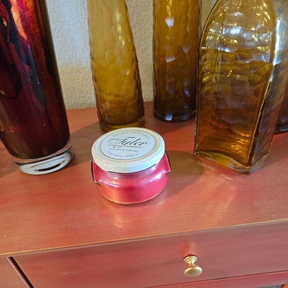 Tyler Candle A Christmas Tradition 11 oz - Picture 3 of 3